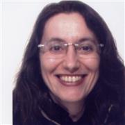 Laureata in Lettere Moderne impartisce lezioni